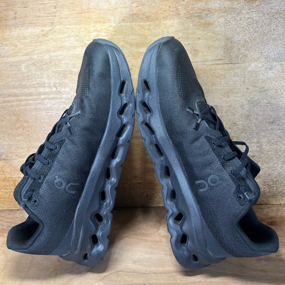 On CloudTilt REFLECTIVE LIGHTWEIGHT Mens Size 9.5 Running Shoes Sneakers Black - Picture 6 of 12